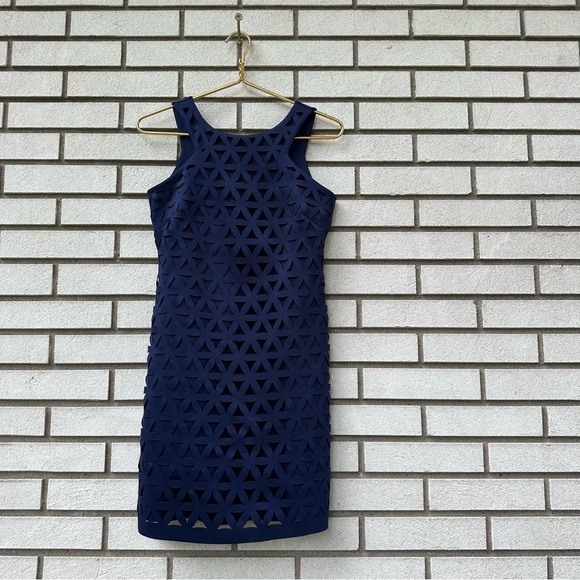 Lilly Pulitzer Mango Laser Cut Navy Blue Shift Dress Scuba Ponte - Picture 4 of 12
